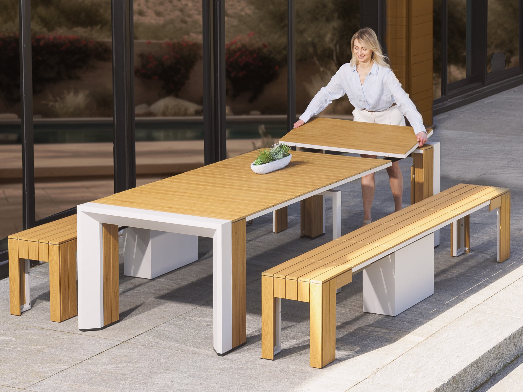Transformer-outdoor-table-light-oak-the-gathering-bundle-functionality-4x3-1 Outdoor Dining Set - The Gathering - Image 1